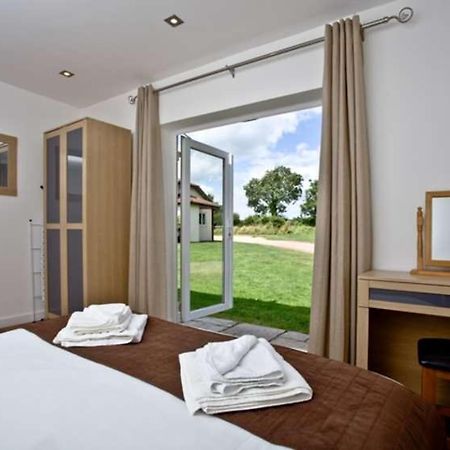 Lovely 2 Bedroom Holiday Chalet Near Sidmouth Eksteriør billede
